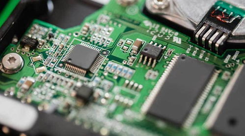 多層線(xiàn)路板的特點(diǎn)及其在電子電路裝配制造與銷(xiāo)售中的重要性